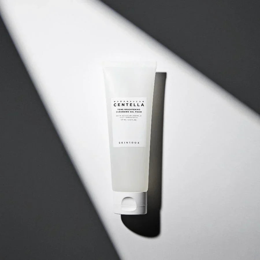 Skin1004 Madagascar Centella Tone Brightening Cleansing Gel Foam (125ml)